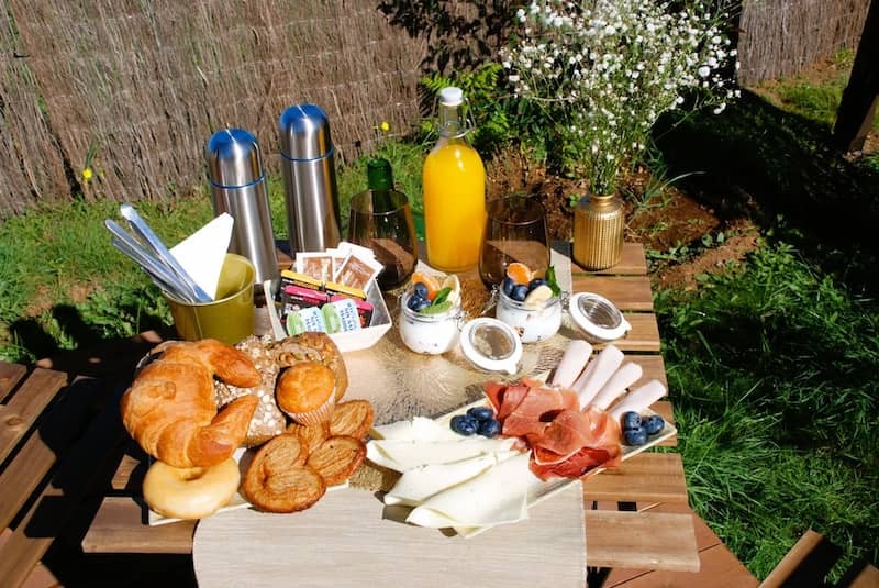 Fotografía del Desayuno en hotel burbuja Tenerife Esferas Canarias